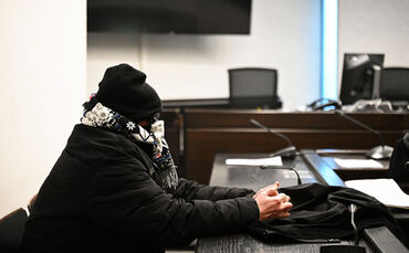 Der Polizist vor Gericht.