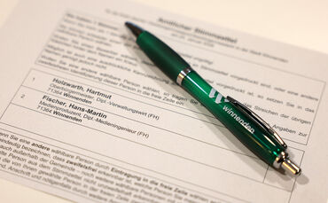 Die Winnender haben am 25. Januar die Wahl zwischen Amtsinhaber Hartmut Holzwarth und Herausforderer Hans-Martin Fischer.