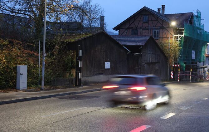 Der Blitzer in Miedelsbach.