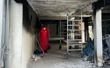 An der Decke der Tiefgarage wurde Styrodur verbaut, Verbrennt das, können giftige Stoffe entstehen. Deswegen sind nun Proben ent