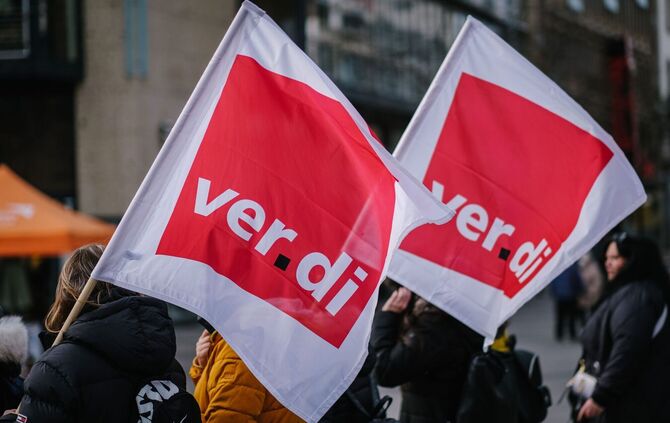 Die Gewerkschaften wollen ihre Warnstreiks im öffentlichen Dienst der Länder ab kommender Woche deutlich ausweiten. (Archivbild)