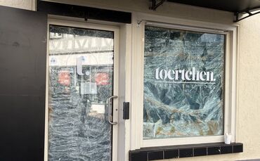 Lange Straße in Waiblingen: Das "Törtchen" (Eigenschreibweise in Social-Media-Manier: "toertchen.") hat immer noch nicht geöffne