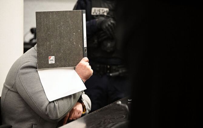 Der italienische Angeklagte streitet alle Beziehungen zur Mafia ab. (Archivbild)