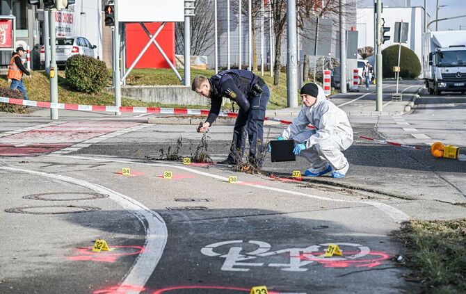 Noch immer haben die Ermittler kein Motiv für den Messerangriff in Ulm. (Archivbild)