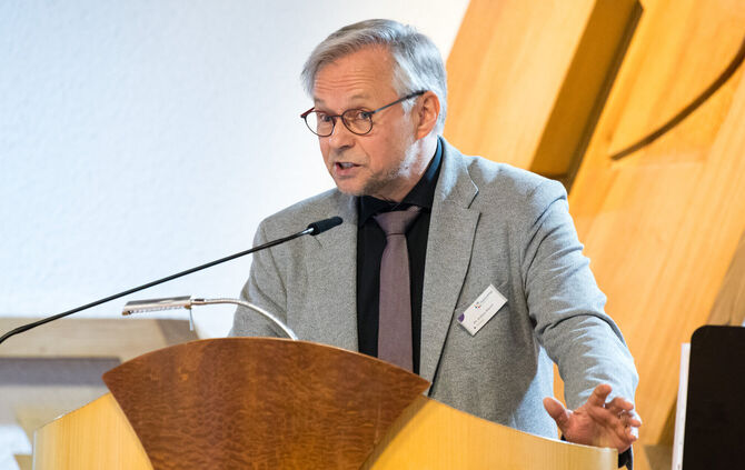Andreas Maurer beim Neujahrsempfang der Paulinenpflege.