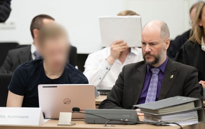 Prozessbeginn gegen mutmaßliche Mitglieder einer Neonazi-Gruppe