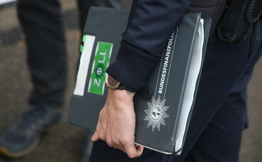 Die Finanzkontrolle Schwarzarbeit des Zolls müsse laut NGG personell aufgestockt werden. (Symbolfoto)