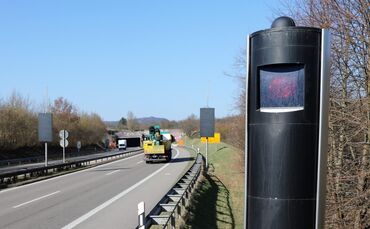 Ein Mann aus Waiblingen bekam im Frühjahr 2025 Post von der Thüringer Polizei: Sein Porsche war dort geblitzt worden (Symbolfoto