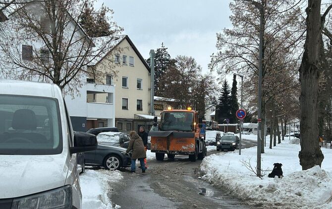 Ein Fahrzeug der Zentralen Dienste unterwegs in Schorndorf.