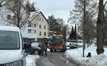 Ein Fahrzeug der Zentralen Dienste unterwegs in Schorndorf.