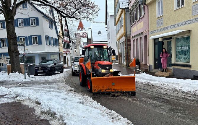 Etliche Einsatzstunden zählt der Betriebshof der Stadt Waiblingen nach dem enormen Schneefall.