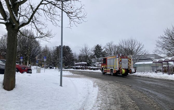 Die Feuerwehr Weinstadt ist am Montag, 26. Januar 2026, zum Bildungszentrum ausgerückt.