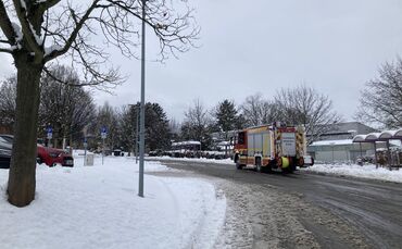 Die Feuerwehr Weinstadt ist am Montag, 26. Januar 2026, zum Bildungszentrum ausgerückt.