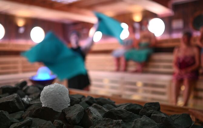 Nacktaufnahmen in einer Sauna sind bislang nicht strafbar. (Symbolbild)