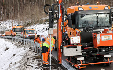 Die Baukolonne arbeitet sich Stück für Stück Richtung Schwaikheim vor.