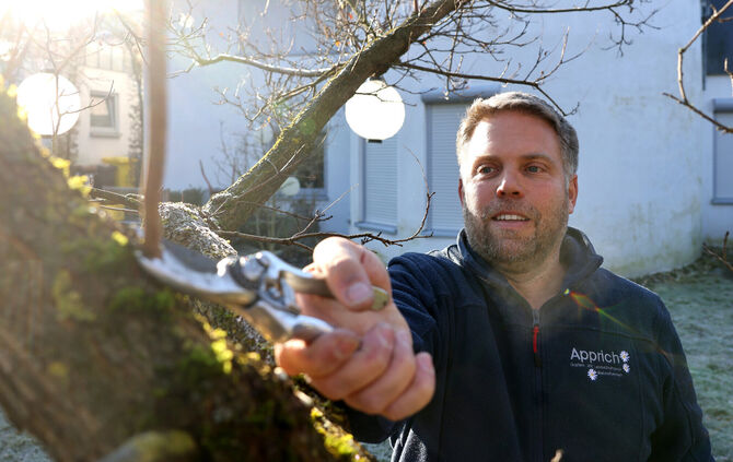 Gartenbauer Steffen Apprich hat Tipps, wie man seinen Garten an die Herausforderungen des Klimawandels anpassen kann.