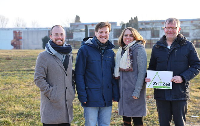 Freuen sich auf zwei besondere Wochen (von links): Welzheims Vikar Julian Plachtzik, Alfdorfs Pfarrer Patrick Steinbacher, Miria