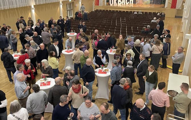 Beim Ehrenamtsempfang der Gemeinde Urbach war viel los.