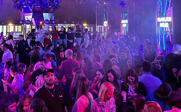 Am 29.03. steigt die vierte "Familien Disco" im Perkins Park Stuttgart.