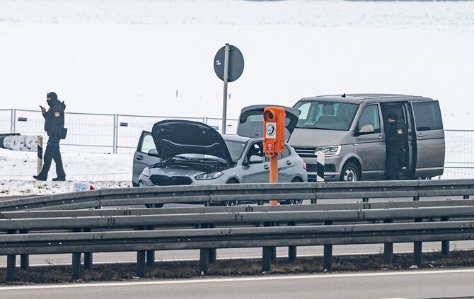 Verdacht auf Sprengstoff - A3 gesperrt