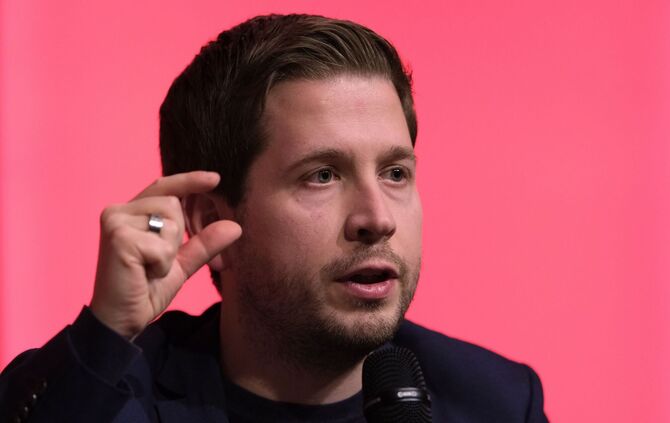 Kühnert für kleine Altersbezüge für Abgeordnete