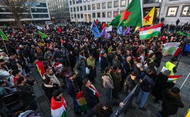 Die Abschlusskundgebung fand auf dem Stuttgarter Marktplatz statt.