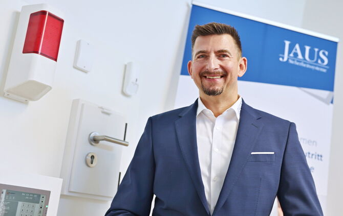 Wie schützt man das Heim vor Einbrüchen? Alexander Jaus ist Inhaber von Jaus Sicherheitssysteme und weiß, worauf es ankommt.