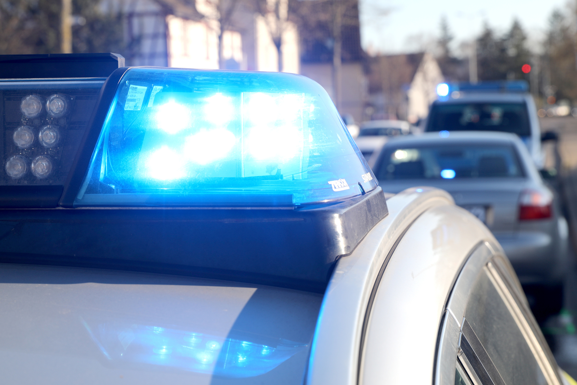 Truck accident in Murrhardt: Car roof torn off - | two seriously injured