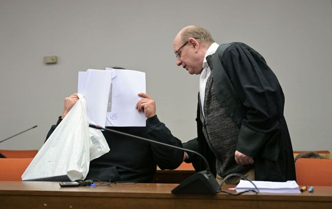 Prozess wegen versuchtem Mord und Vergewaltigung