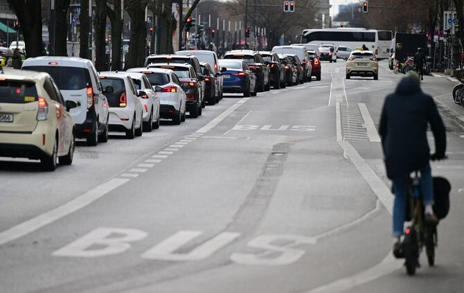 Fährt kein Bus, sind mehr Autos unterwegs - fertig ist der Stau. (Archivbild)