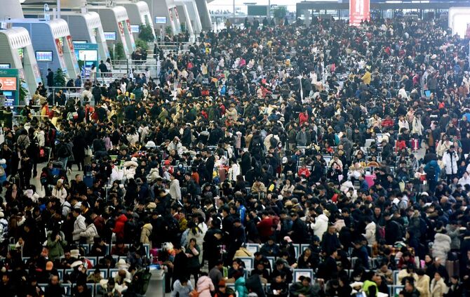 Volle Bahnhöfe gehören stets zum chinesischen Neujahrsfest dazu