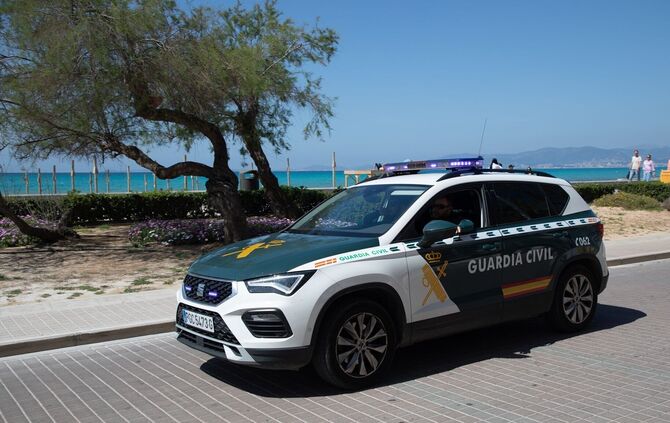Die spanische Polizeieinheit Guardia Civil hat auf Teneriffa einen Deutschen unter dem Verdacht festgenommen, seine Mutter ersch
