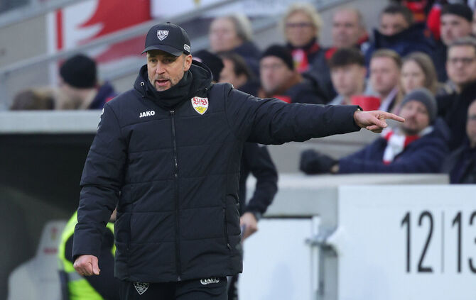 VfB-Trainer Sebastian Hoeneß warnt vor dem Pokal-Underdog Holstein Kiel.