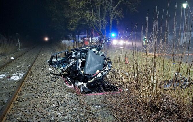 Nach Kollision mit Zug tödlich verletzt