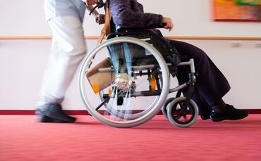 Sozialer Pflichtdienst? Dreiviertel in Umfrage dafür