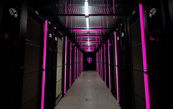 KI-Fabrik „Industrial AI Cloud“