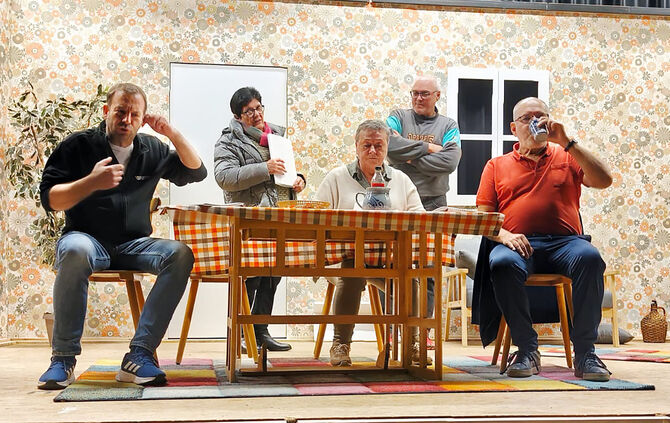 Das neue Stück "Dr' ledige Bauplatz" feiert am Samstag Premiere.