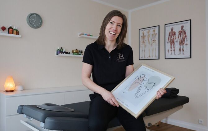 Jessika Buchmann hat sich in Weiler, direkt hinter der Apotheke, mit einer Heilpraxis selbstständig gemacht.