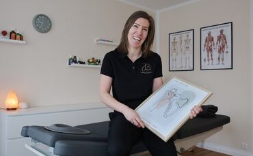 Jessika Buchmann hat sich in Weiler, direkt hinter der Apotheke, mit einer Heilpraxis selbstständig gemacht.