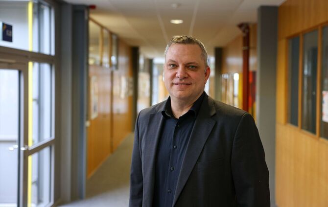 Mario Comite, Rektor der Salier Realschule, wünscht sich eine verbindliche Grundschulempfehlung für alle Schularten.