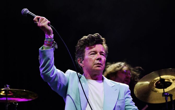 Kultsänger Rick Astley wird 60: «Ich habe eine Rockband»