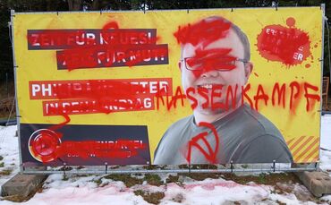 Das beschmierte Plakat von Philip Köngeter.