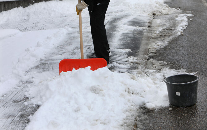 Räumen und Streuen ist Pflicht - der Einsatz von Streusalz jedoch auch in Winnenden untersagt. Es sei denn ...