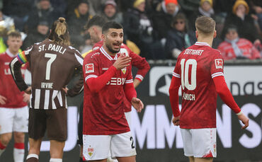 Mit diesem Auftritt können Deniz Undav (links) und Chris Führich nicht zufrieden sein: Der VfB Stuttgart verliert auf St. Pauli