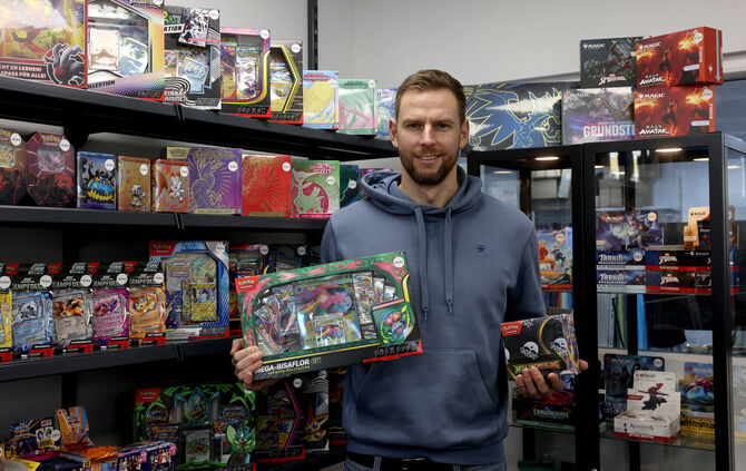 Pascal Janovsky verkauft seit Oktober 2025 Sammelkarten.