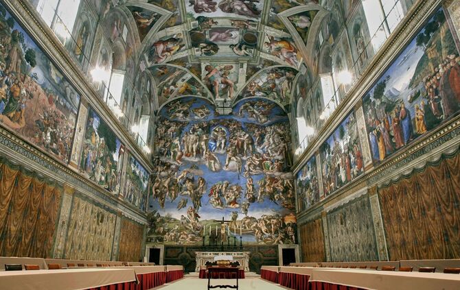 Der Fuß gilt als Vorbereitung zum Fresko der Sixtinischen Kapelle