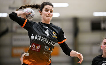 Sah in der 57. Minute die zweite Waiblinger Rote Karte: Isabel Toth.