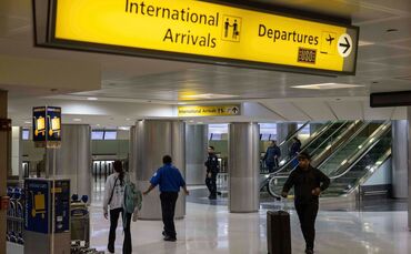 Pläne für verschärfte Einreiseregeln in die USA sorgen aktuell für Verunsicherung. (Symbolbild)