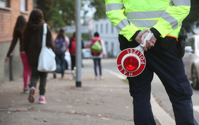 Schulweg in Waiblingen, hier bei einer Polizei-Aktion (Symbolfoto).