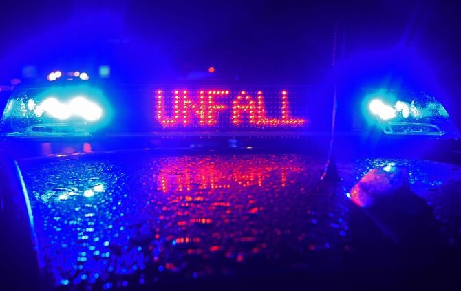 Polizei Blaulicht bei Unfallaufnahme